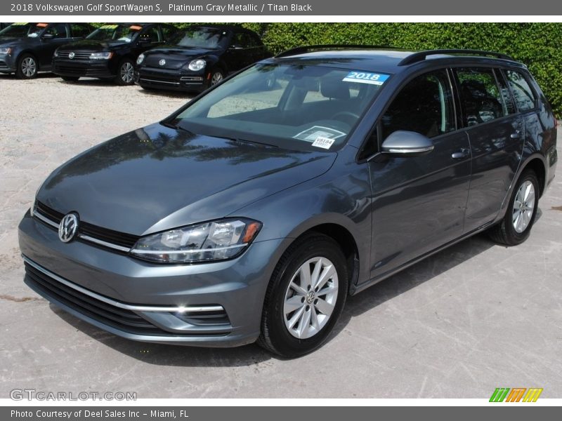 Platinum Gray Metallic / Titan Black 2018 Volkswagen Golf SportWagen S