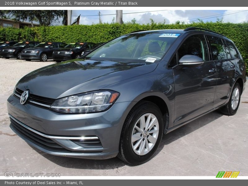 Platinum Gray Metallic / Titan Black 2018 Volkswagen Golf SportWagen S