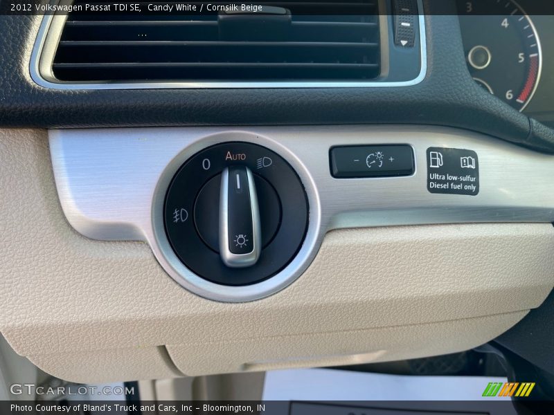 Candy White / Cornsilk Beige 2012 Volkswagen Passat TDI SE