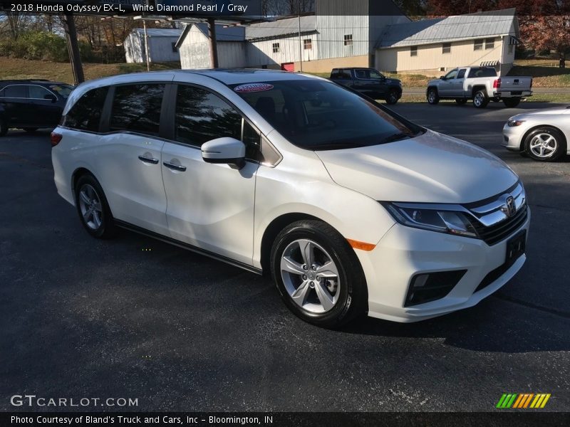 White Diamond Pearl / Gray 2018 Honda Odyssey EX-L