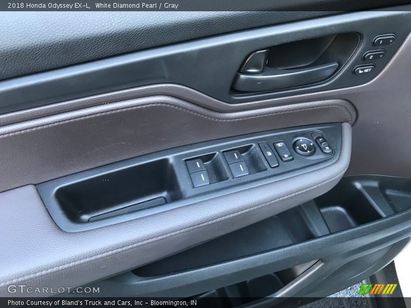 White Diamond Pearl / Gray 2018 Honda Odyssey EX-L