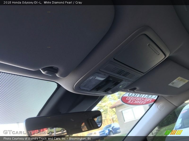 White Diamond Pearl / Gray 2018 Honda Odyssey EX-L
