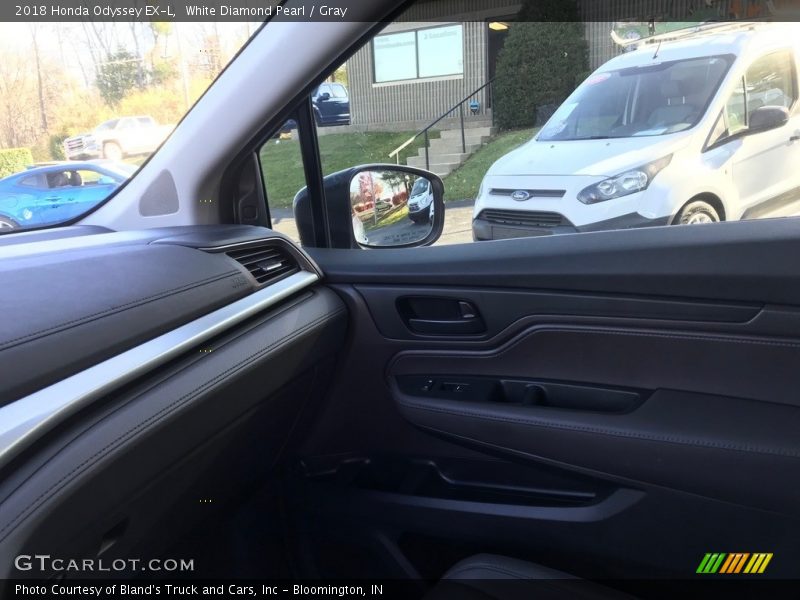 White Diamond Pearl / Gray 2018 Honda Odyssey EX-L