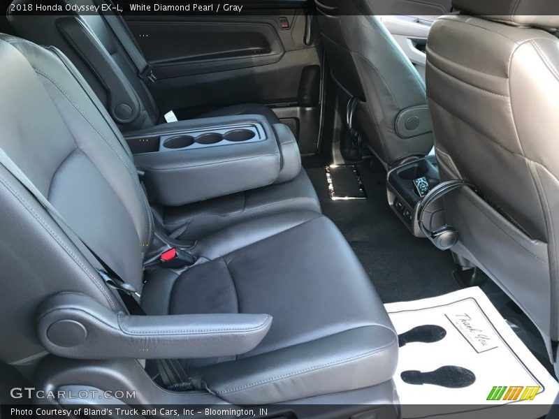 White Diamond Pearl / Gray 2018 Honda Odyssey EX-L