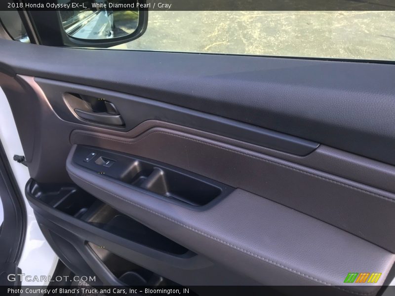 White Diamond Pearl / Gray 2018 Honda Odyssey EX-L