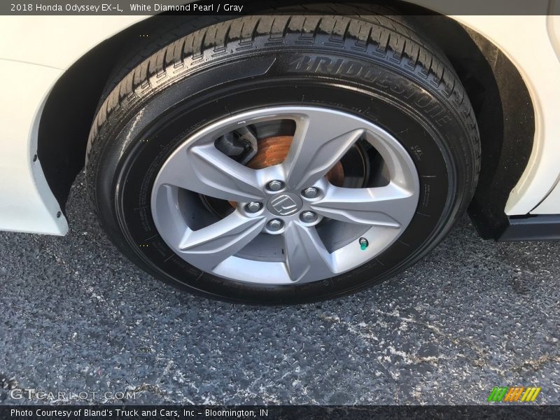 White Diamond Pearl / Gray 2018 Honda Odyssey EX-L