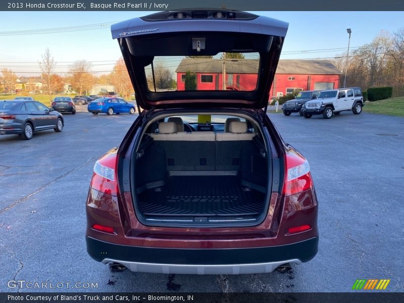 Basque Red Pearl II / Ivory 2013 Honda Crosstour EX