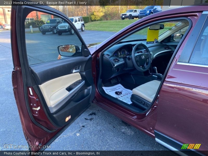Basque Red Pearl II / Ivory 2013 Honda Crosstour EX