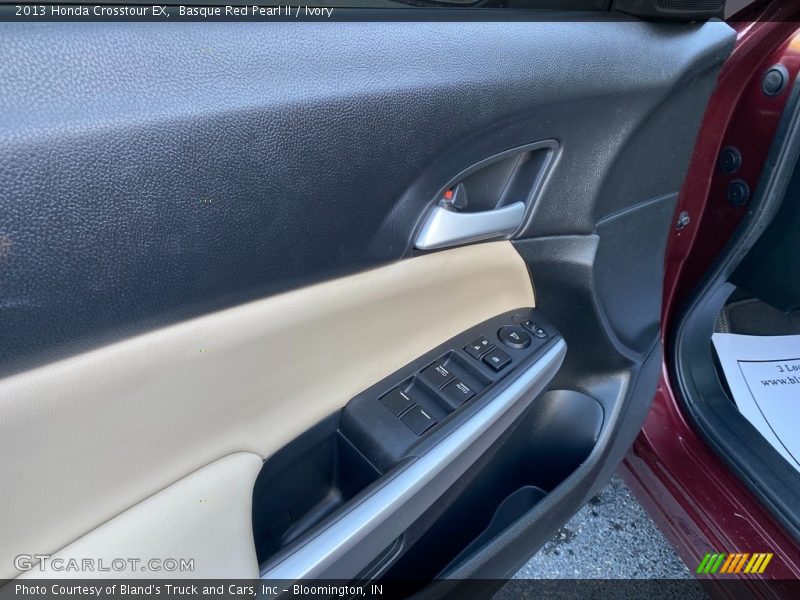 Basque Red Pearl II / Ivory 2013 Honda Crosstour EX