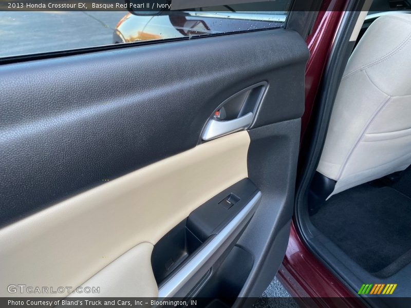 Basque Red Pearl II / Ivory 2013 Honda Crosstour EX