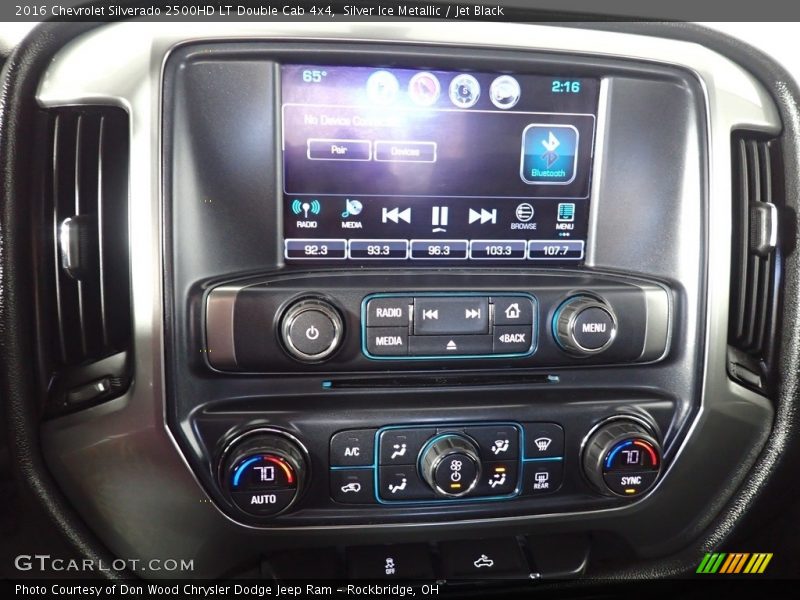Controls of 2016 Silverado 2500HD LT Double Cab 4x4