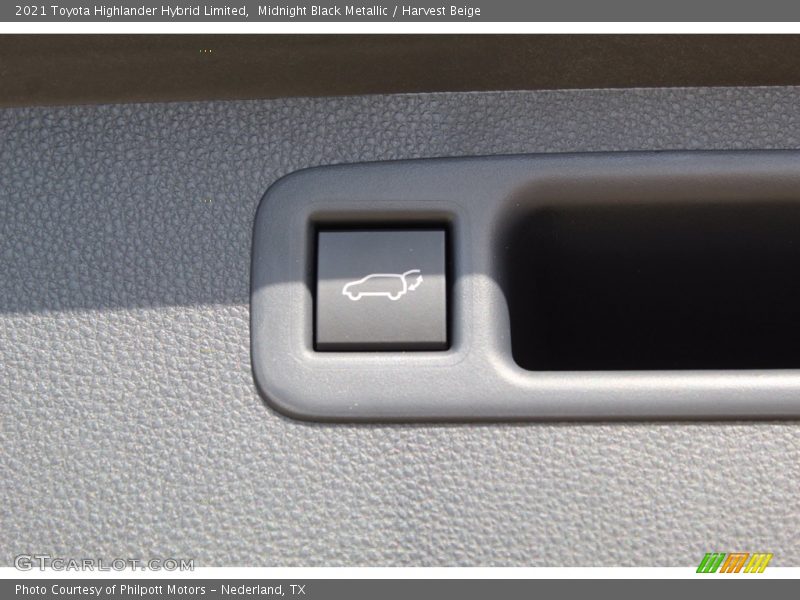 Midnight Black Metallic / Harvest Beige 2021 Toyota Highlander Hybrid Limited