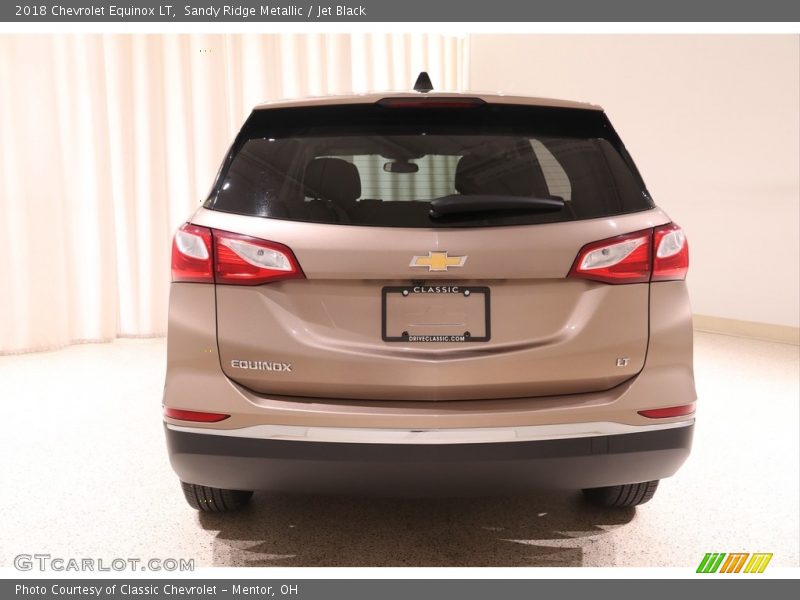 Sandy Ridge Metallic / Jet Black 2018 Chevrolet Equinox LT