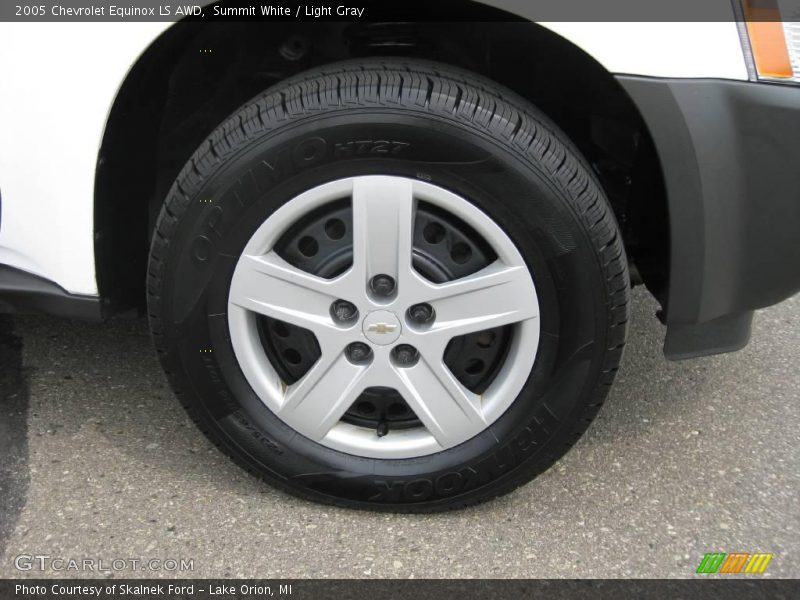 Summit White / Light Gray 2005 Chevrolet Equinox LS AWD