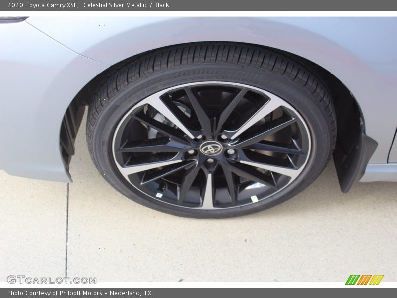 Celestial Silver Metallic / Black 2020 Toyota Camry XSE
