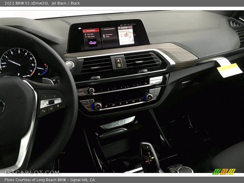 Jet Black / Black 2021 BMW X3 sDrive30i