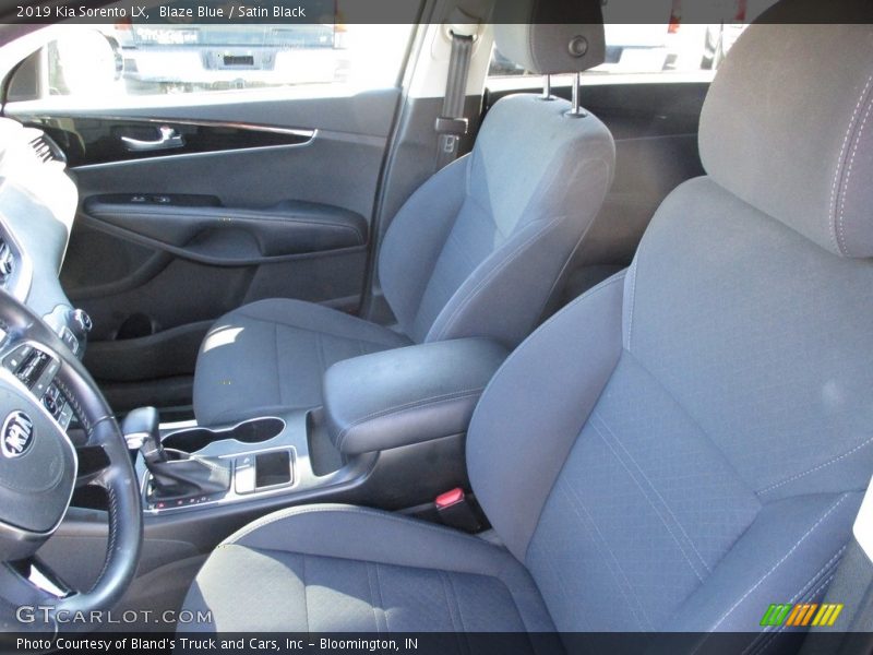 Blaze Blue / Satin Black 2019 Kia Sorento LX