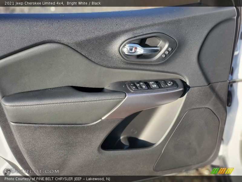 Bright White / Black 2021 Jeep Cherokee Limited 4x4