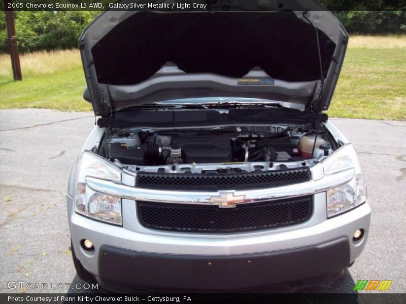 Galaxy Silver Metallic / Light Gray 2005 Chevrolet Equinox LS AWD