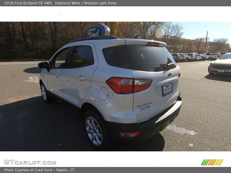 Diamond White / Medium Light Stone 2018 Ford EcoSport SE 4WD