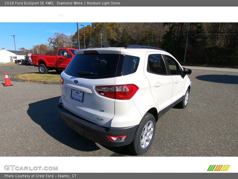 Diamond White / Medium Light Stone 2018 Ford EcoSport SE 4WD
