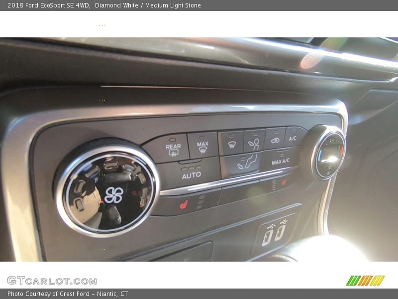 Diamond White / Medium Light Stone 2018 Ford EcoSport SE 4WD