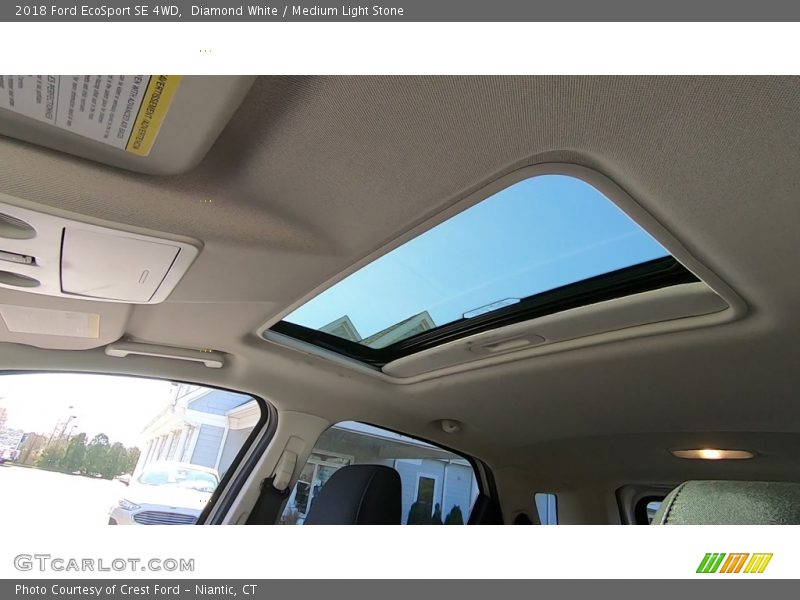 Diamond White / Medium Light Stone 2018 Ford EcoSport SE 4WD