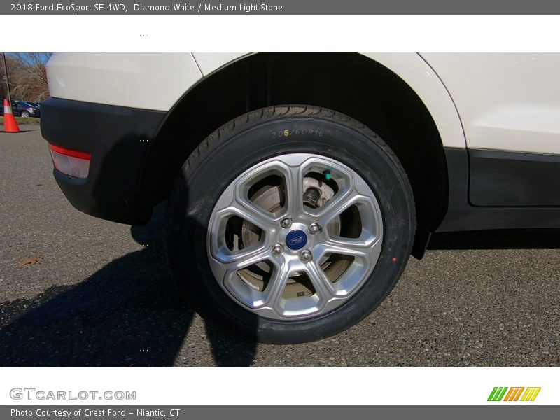 Diamond White / Medium Light Stone 2018 Ford EcoSport SE 4WD
