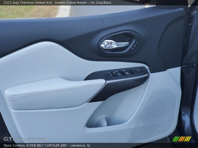 Granite Crystal Metallic / Ski Gray/Black 2021 Jeep Cherokee Limited 4x4