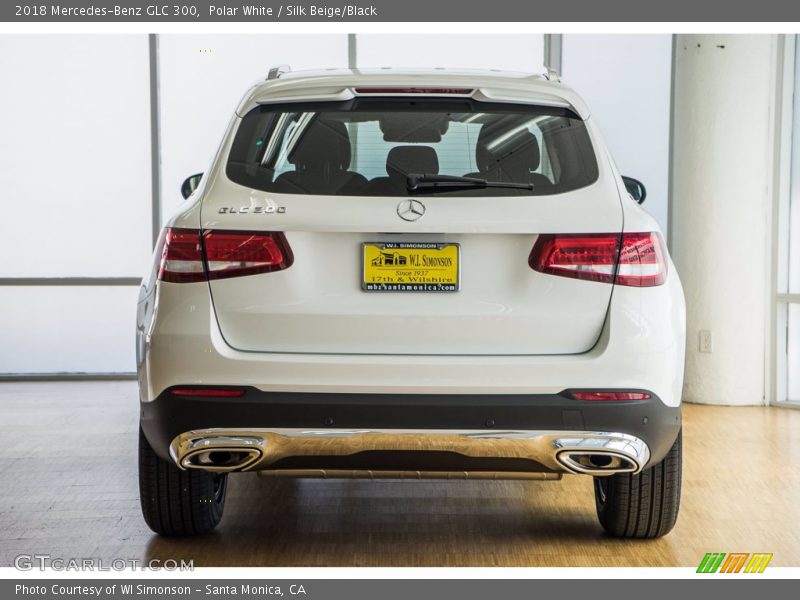 Polar White / Silk Beige/Black 2018 Mercedes-Benz GLC 300