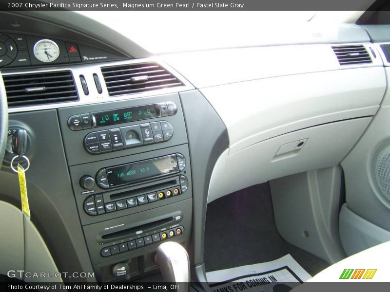 Magnesium Green Pearl / Pastel Slate Gray 2007 Chrysler Pacifica Signature Series