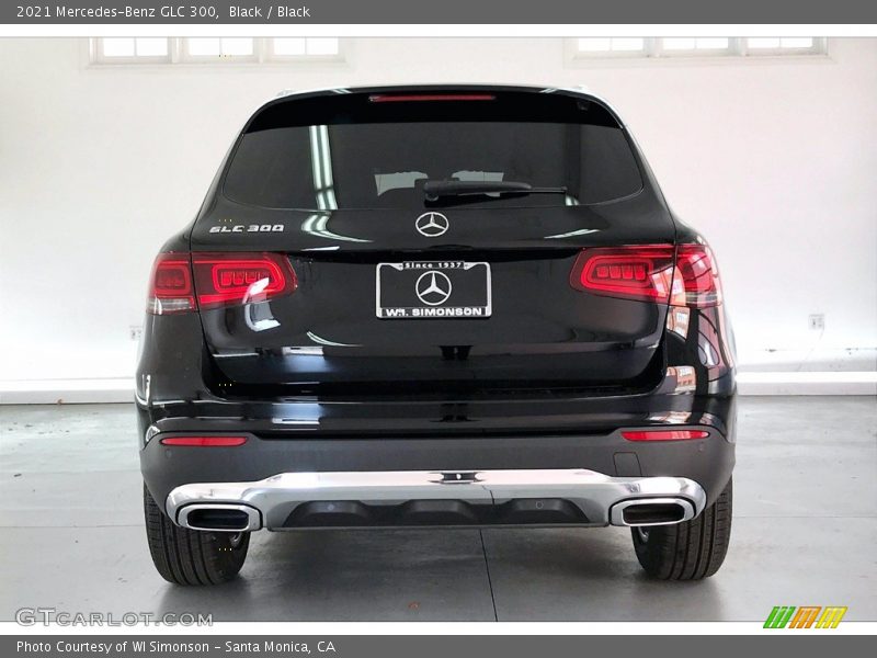 Black / Black 2021 Mercedes-Benz GLC 300