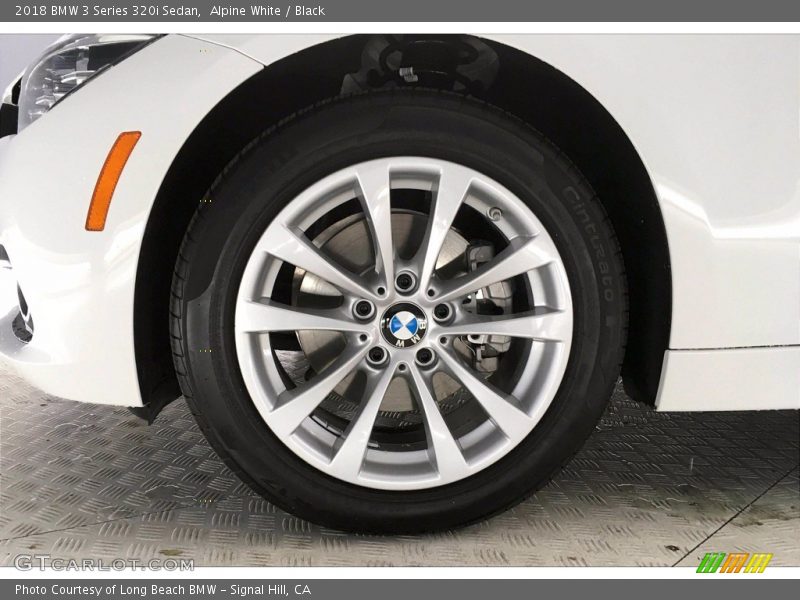 Alpine White / Black 2018 BMW 3 Series 320i Sedan