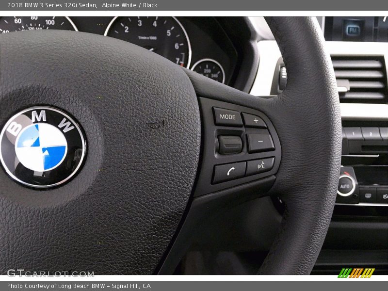 Alpine White / Black 2018 BMW 3 Series 320i Sedan