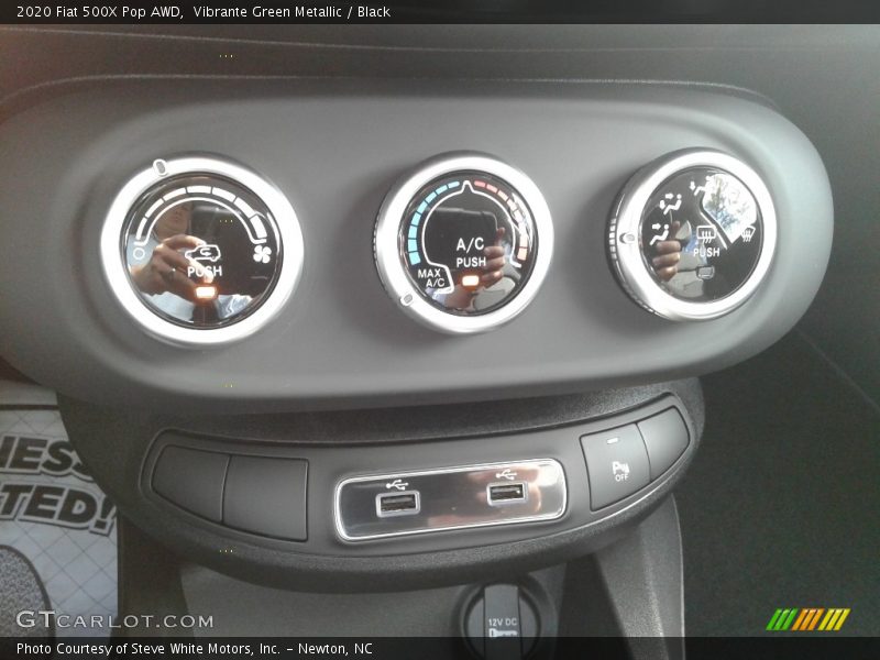 Controls of 2020 500X Pop AWD
