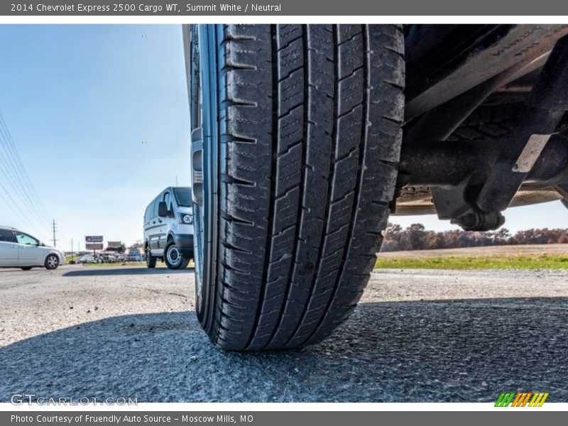 Summit White / Neutral 2014 Chevrolet Express 2500 Cargo WT