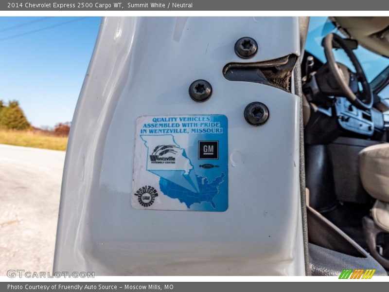 Summit White / Neutral 2014 Chevrolet Express 2500 Cargo WT