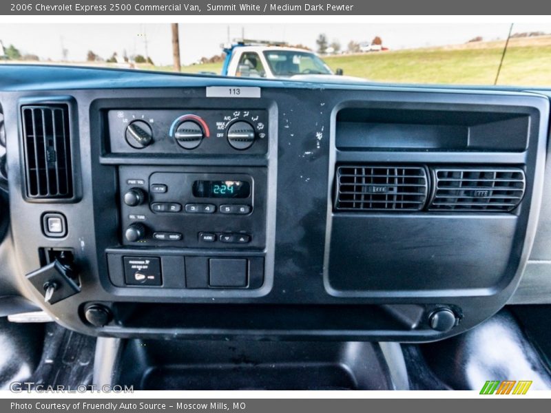 Summit White / Medium Dark Pewter 2006 Chevrolet Express 2500 Commercial Van