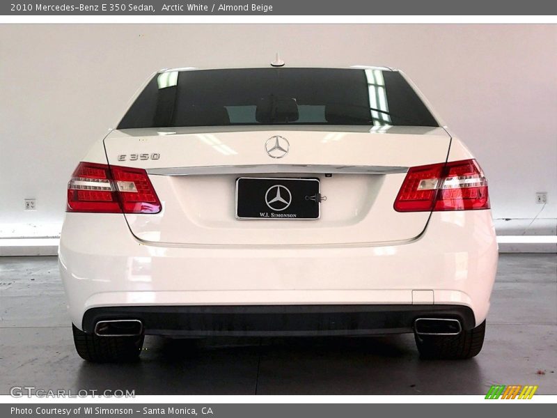 Arctic White / Almond Beige 2010 Mercedes-Benz E 350 Sedan