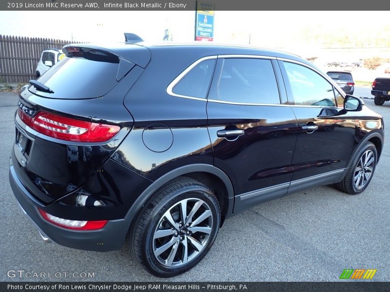 Infinite Black Metallic / Ebony 2019 Lincoln MKC Reserve AWD