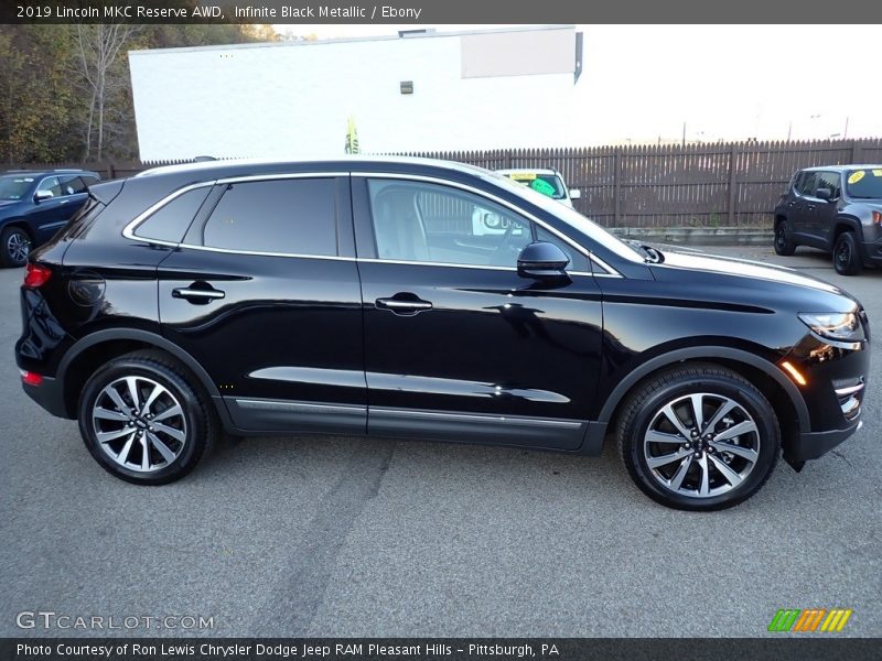 Infinite Black Metallic / Ebony 2019 Lincoln MKC Reserve AWD