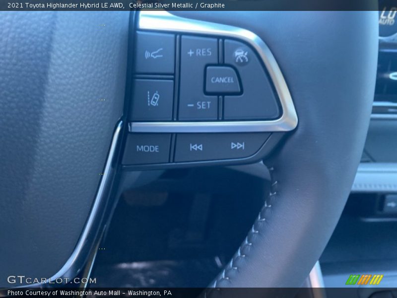 Celestial Silver Metallic / Graphite 2021 Toyota Highlander Hybrid LE AWD