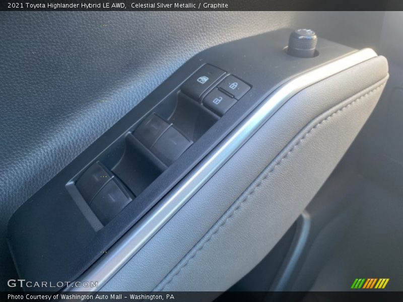 Celestial Silver Metallic / Graphite 2021 Toyota Highlander Hybrid LE AWD