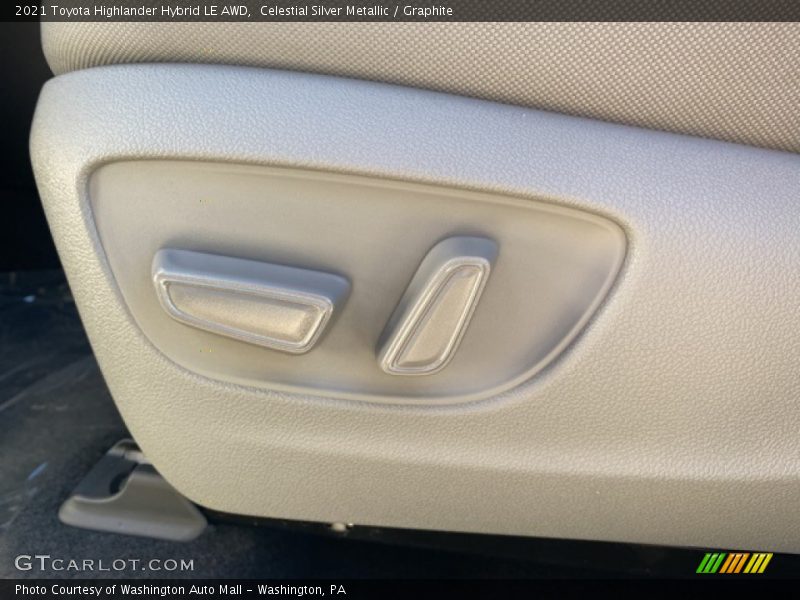 Celestial Silver Metallic / Graphite 2021 Toyota Highlander Hybrid LE AWD