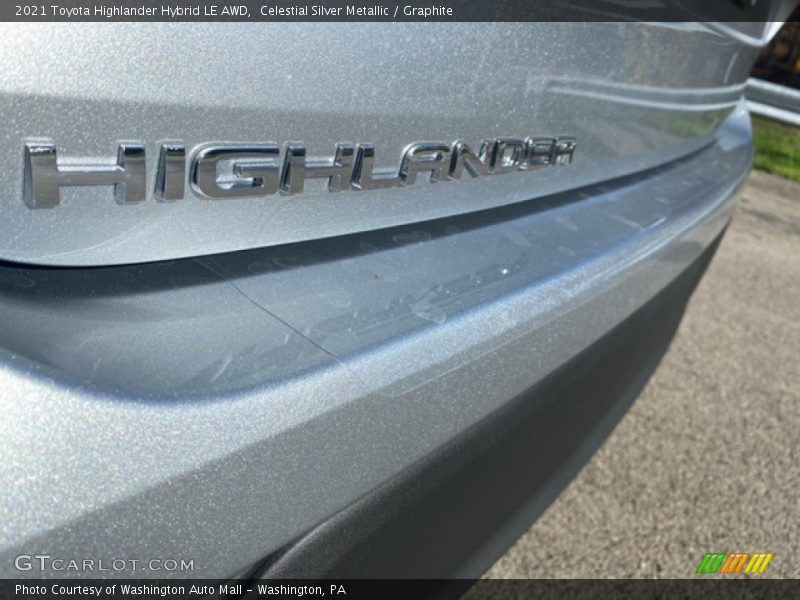 Celestial Silver Metallic / Graphite 2021 Toyota Highlander Hybrid LE AWD