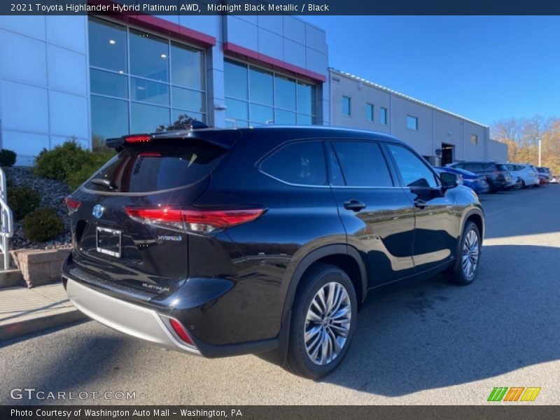 Midnight Black Metallic / Black 2021 Toyota Highlander Hybrid Platinum AWD