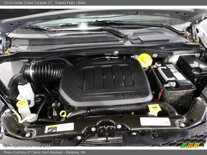 Granite Pearl / Black 2019 Dodge Grand Caravan GT