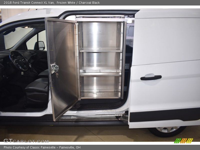 Frozen White / Charcoal Black 2018 Ford Transit Connect XL Van