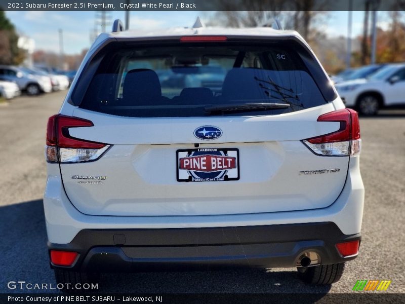 Crystal White Pearl / Black 2021 Subaru Forester 2.5i Premium