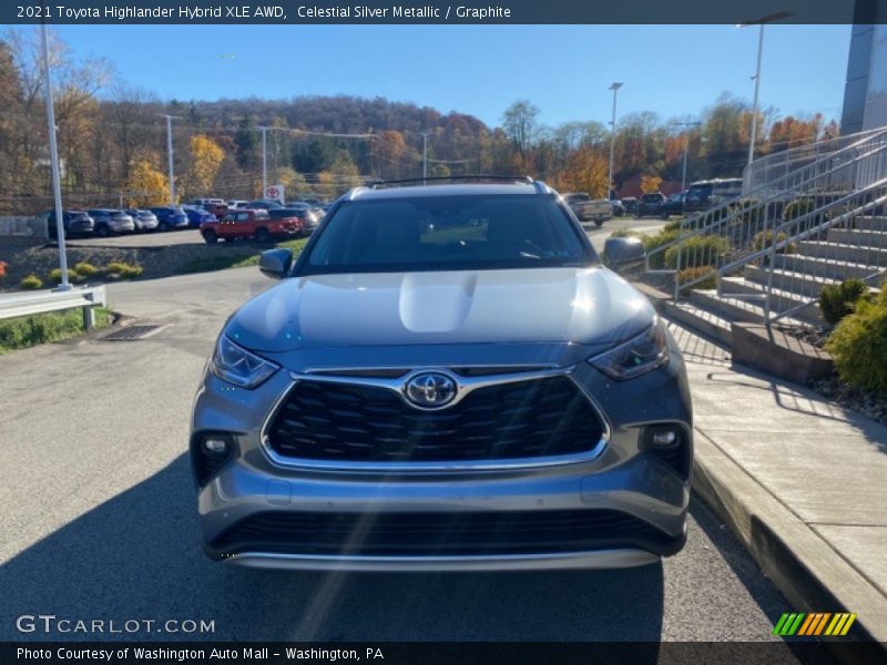 Celestial Silver Metallic / Graphite 2021 Toyota Highlander Hybrid XLE AWD